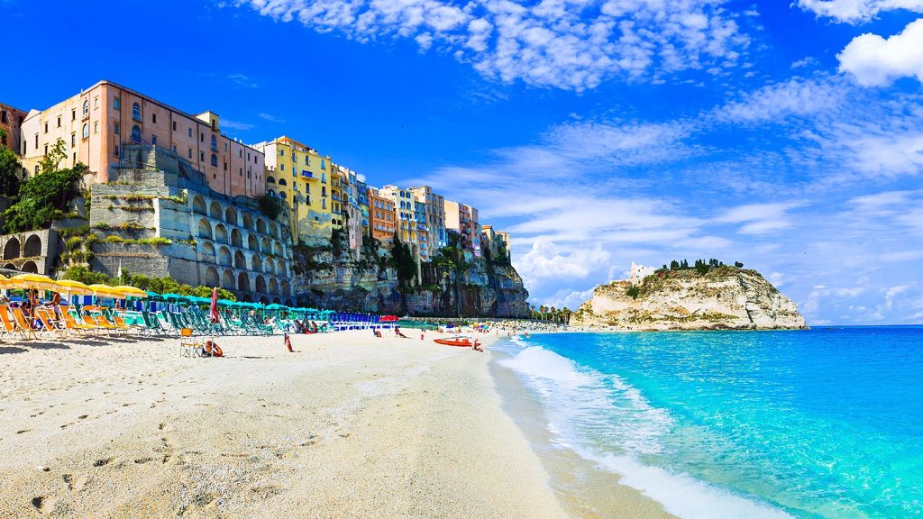 Top 10 Must-Visit Destinations in Asia for First-Time Travelers