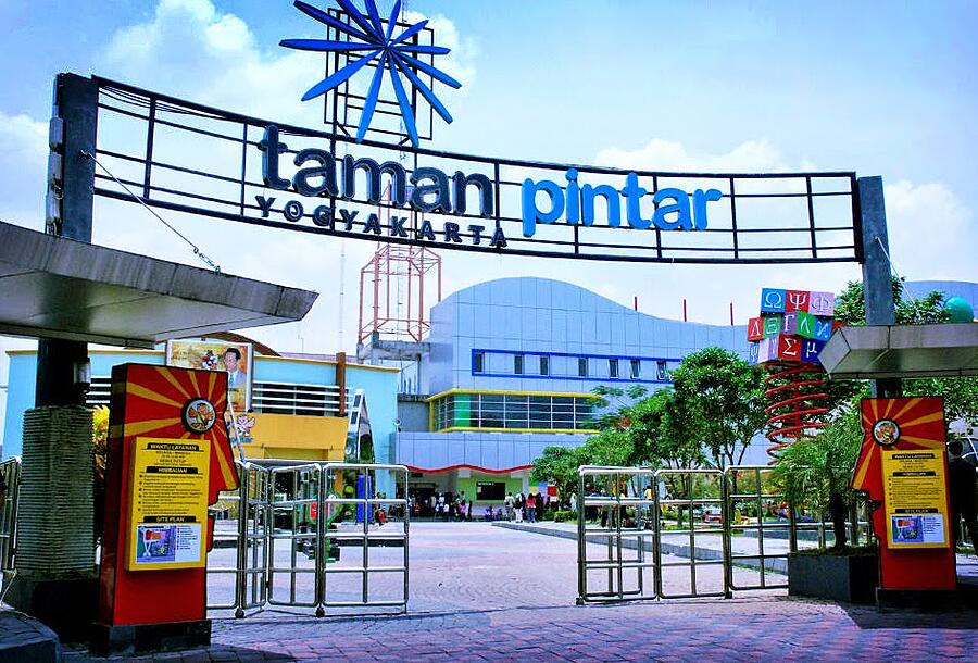Wisata Edukatif di Indonesia: Tempat Liburan yang Bikin Anak Belajar Sambil Bermain