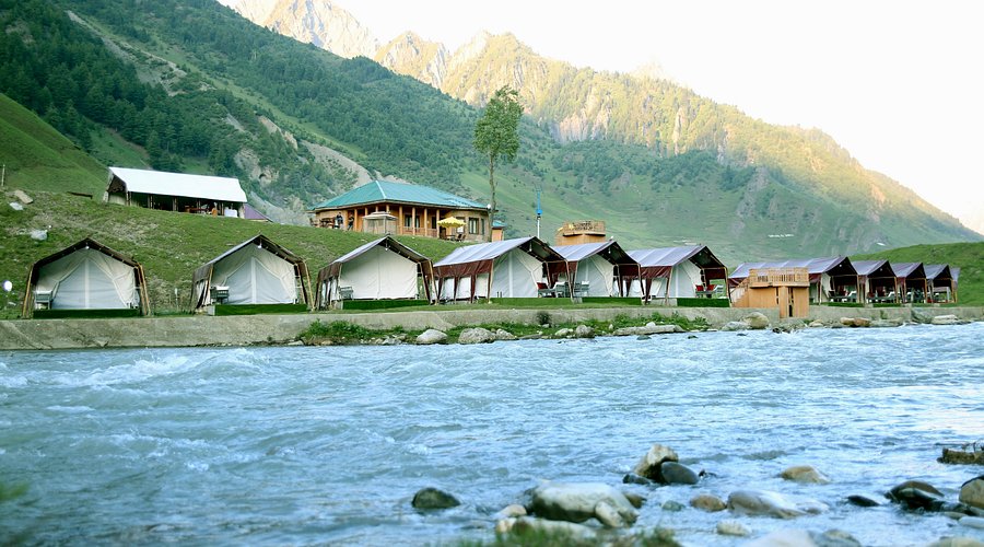 Glamping Resort: Review Pengalaman Menginap di Glamping Resort yang Nyaman untuk Keluarga